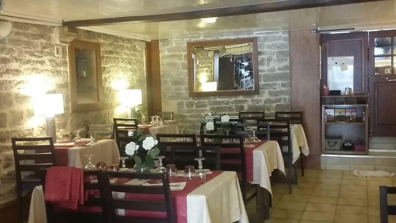 La Petite Maison D'Arnal Sainte-Énimie Exterior foto